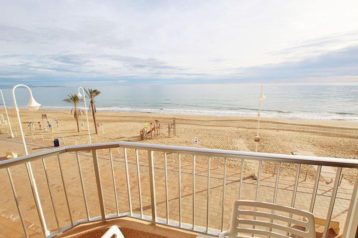 Apartamento Europa Primera Linea De Playa Guardamar Apartment Гуардамар дел Сегура Екстериор снимка