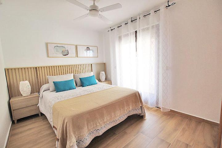 Apartamento Europa Primera Linea De Playa Guardamar Apartment Гуардамар дел Сегура Екстериор снимка