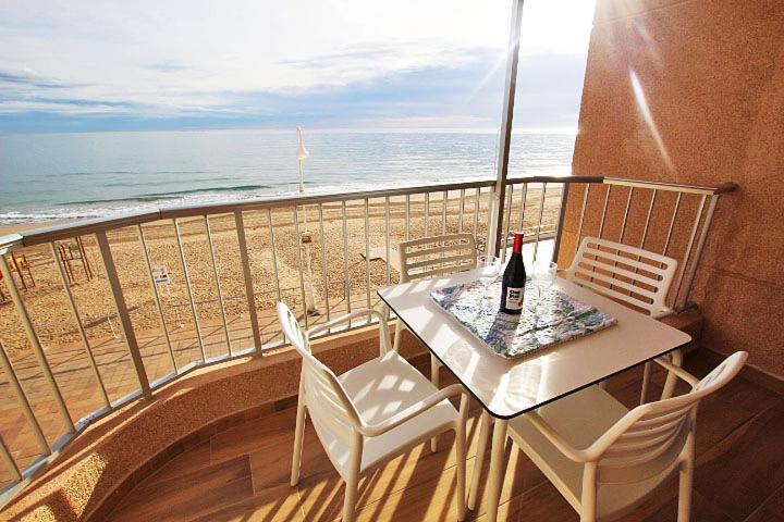 Apartamento Europa Primera Linea De Playa Guardamar Apartment Гуардамар дел Сегура Екстериор снимка