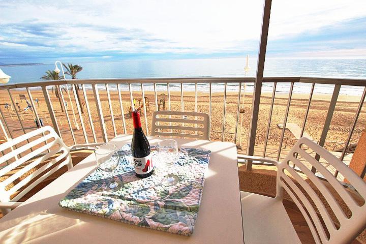 Apartamento Europa Primera Linea De Playa Guardamar Apartment Гуардамар дел Сегура Екстериор снимка