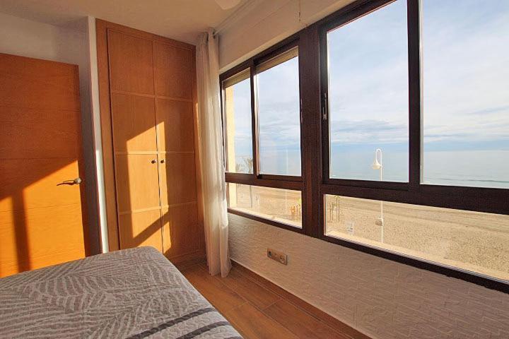 Apartamento Europa Primera Linea De Playa Guardamar Apartment Гуардамар дел Сегура Екстериор снимка
